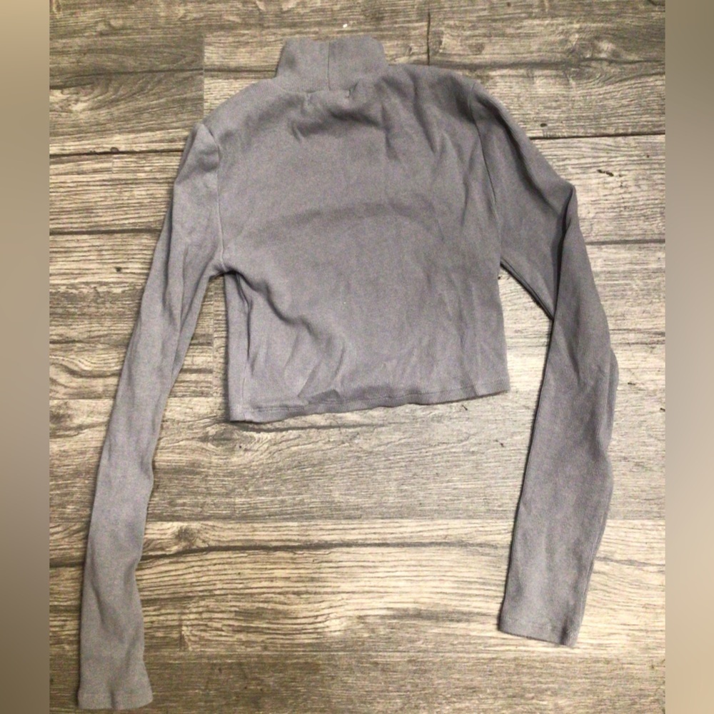 Forever 21 Light Gray Ribbed Knit Top - Picture 3 of 6